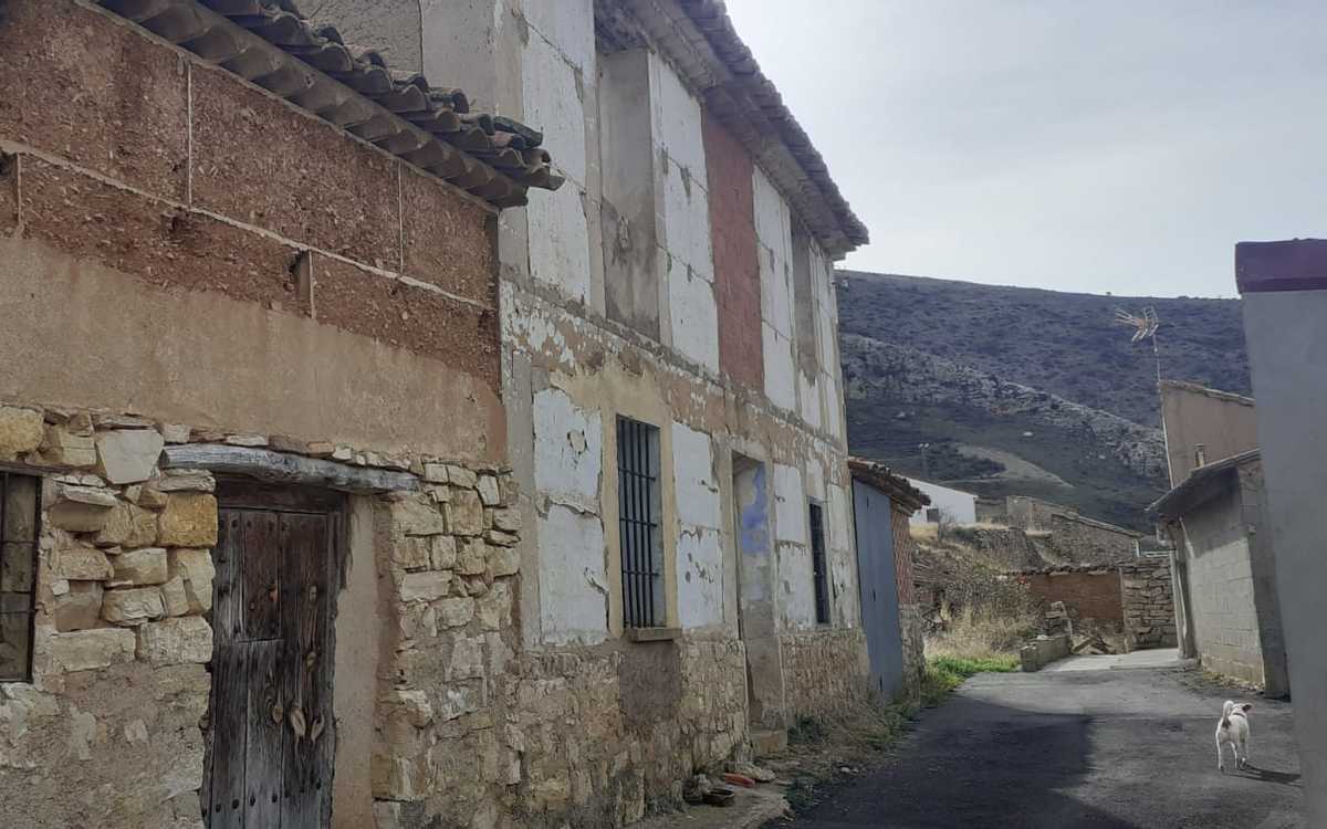 Casa independiente para renovar